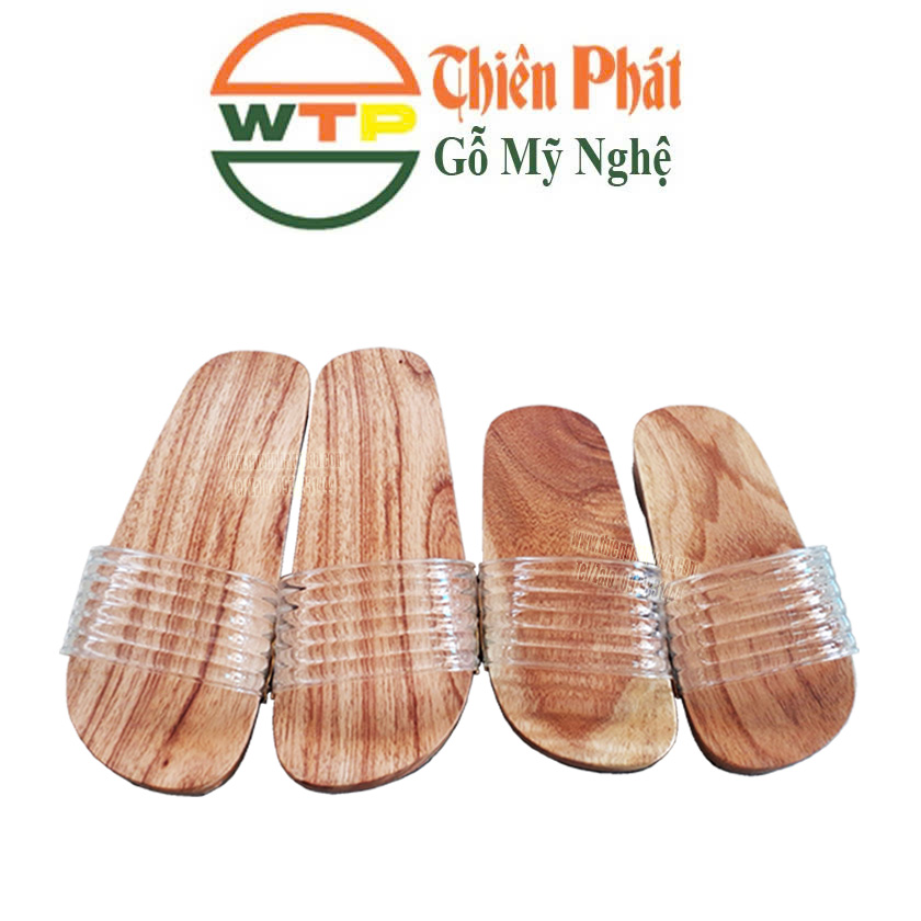 guốc gỗ trẻ em như một phiên bản nhỏ của bố mẹ